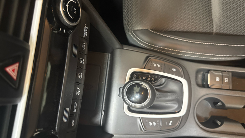 Hyundai Kona 1.6 GDi Hybrid Premium SE 5dr DCT Hybrid Hatchback
